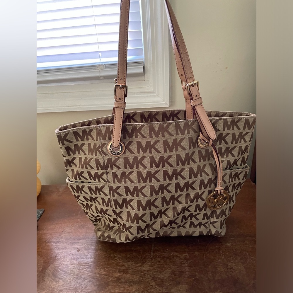 Michael Kors shoulder bag